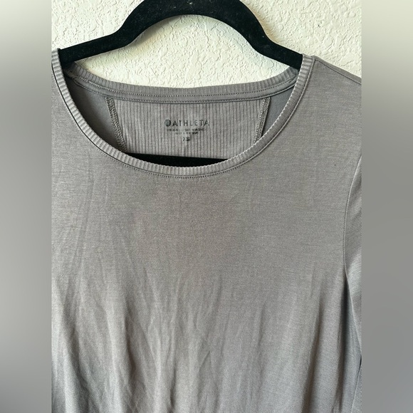 Athleta Size Women's Light Gray Long Sleeve Tee - Picture 2 of 10